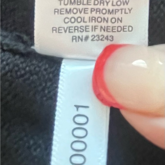 NY & Co open and off shoulder ladies black oversized sweater. NWT XL - Picture 5 of 7